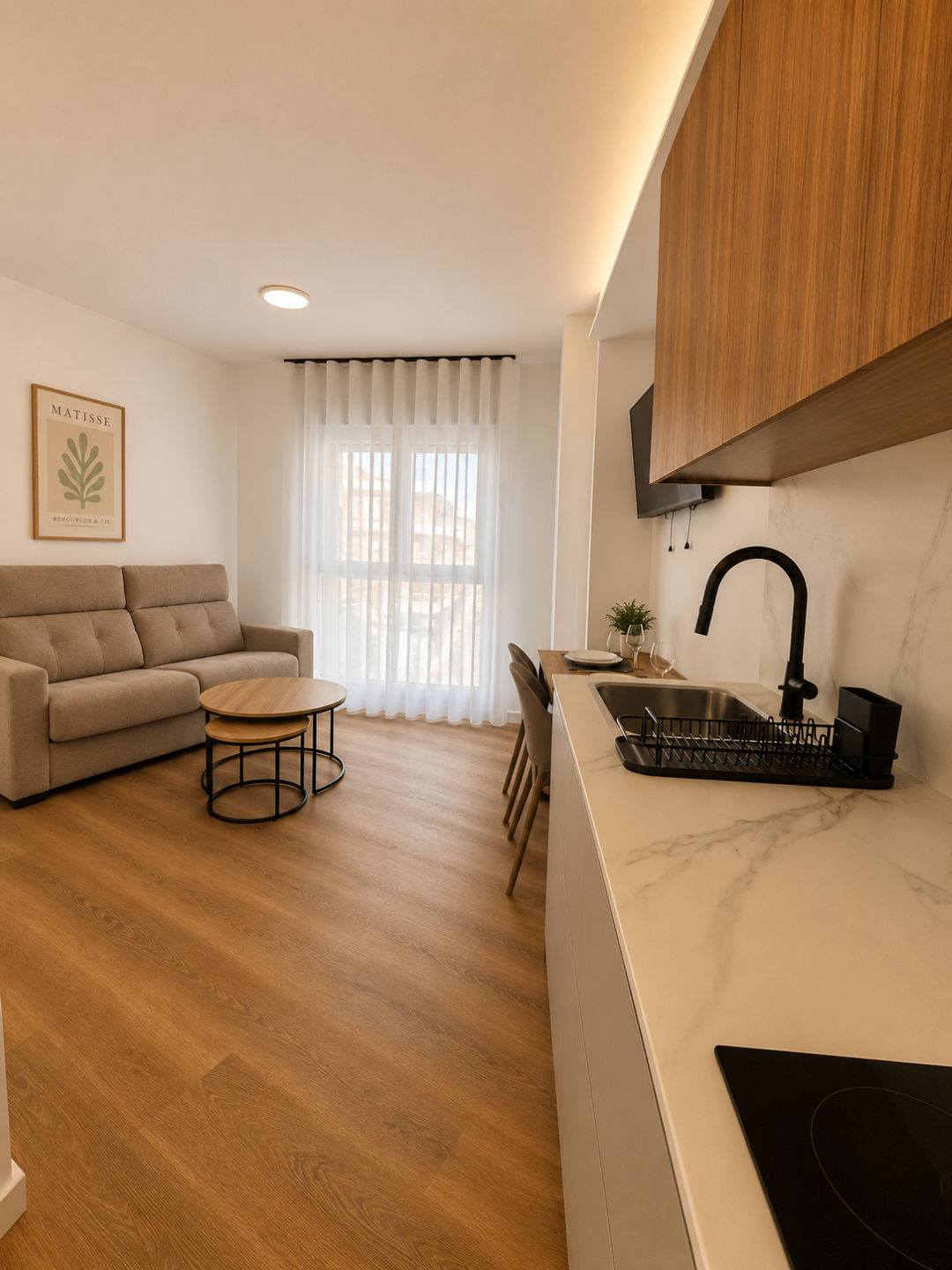 Salón y cocina del apartamento